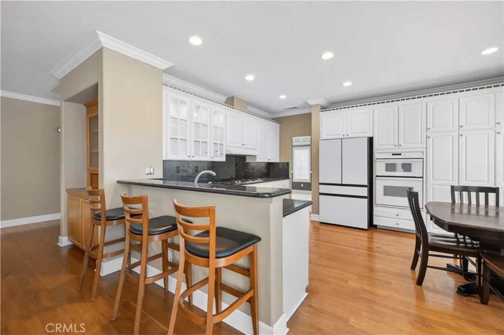 21658 Canyon Heights Circle Saugus, CA 91390