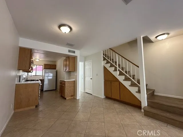 22865 Del Valle Woodland Hills, CA 91364