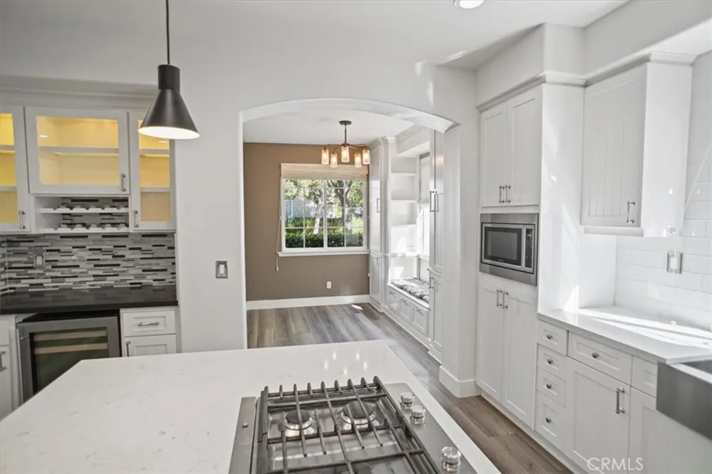 23930 Windward Lane Valencia, CA 91355