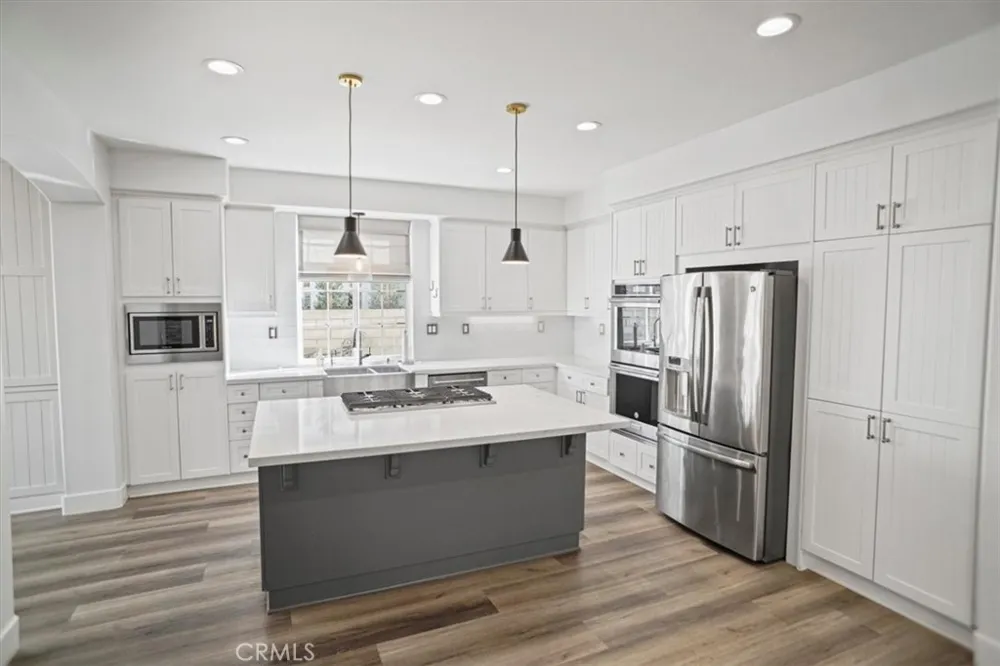 23930 Windward Lane Valencia, CA 91355