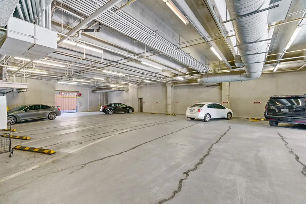 550 Seagaze Drive #7 Oceanside, CA 92054