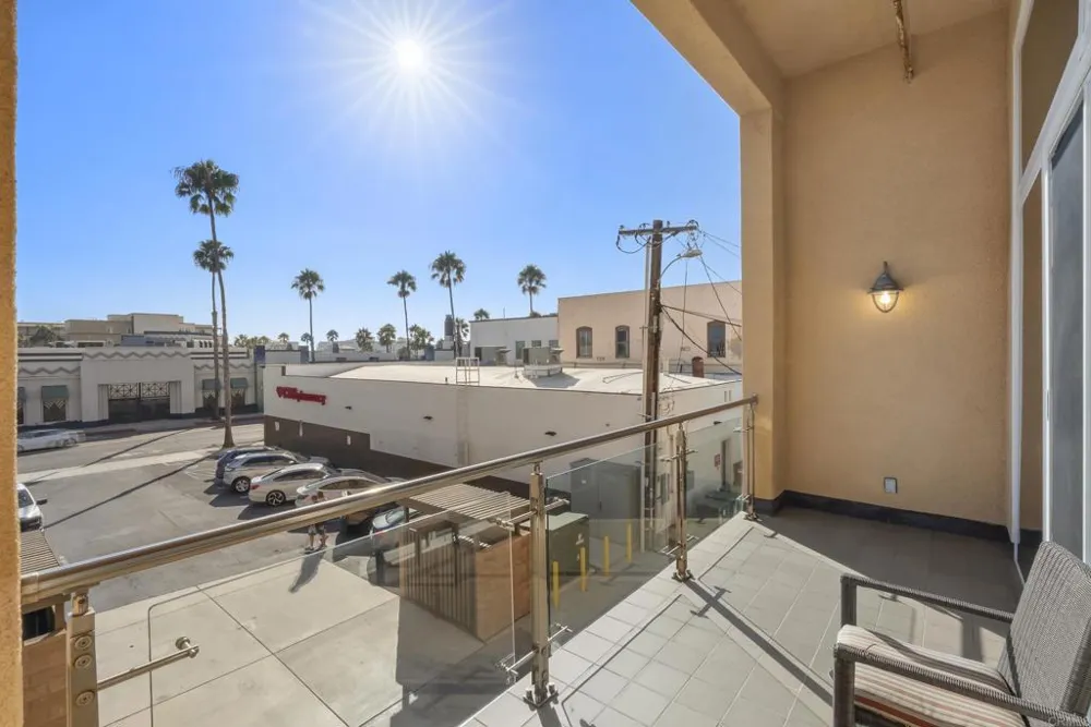 550 Seagaze Drive #7 Oceanside, CA 92054