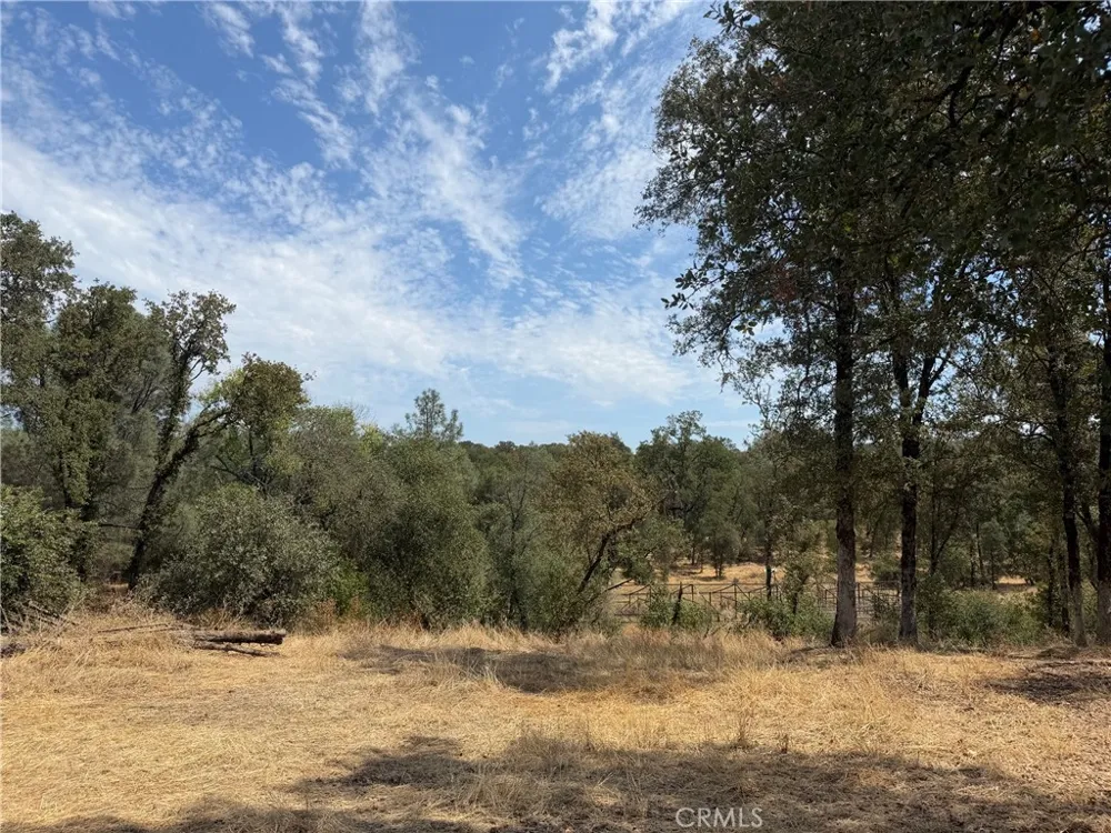 2771 Pinecrest Oroville, CA 95966