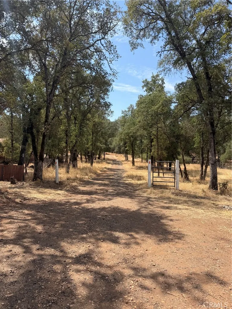2771 Pinecrest Oroville, CA 95966