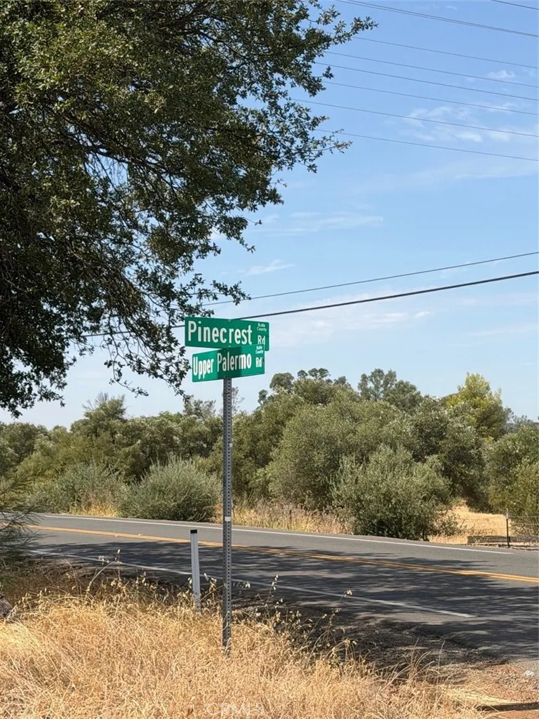 2771 Pinecrest Oroville, CA 95966