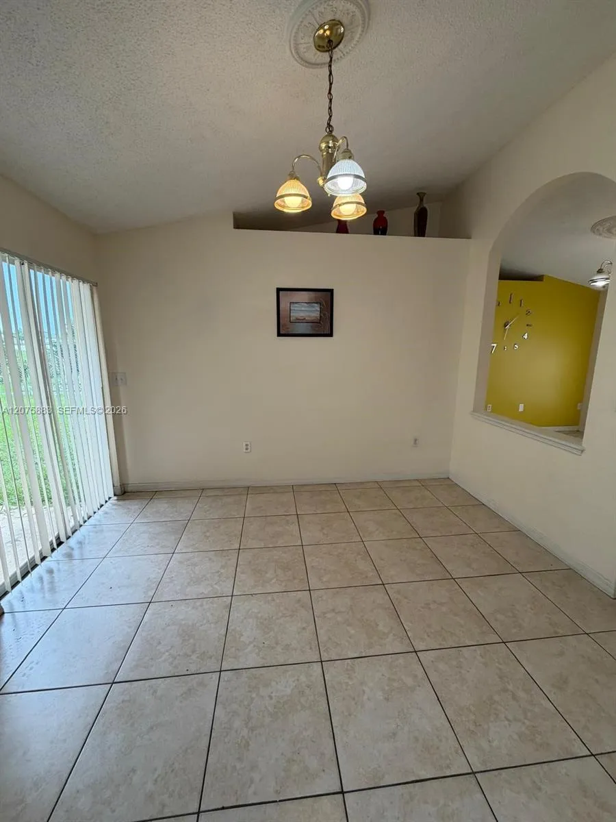 653 Bluebill Ct Poinciana, FL 34759