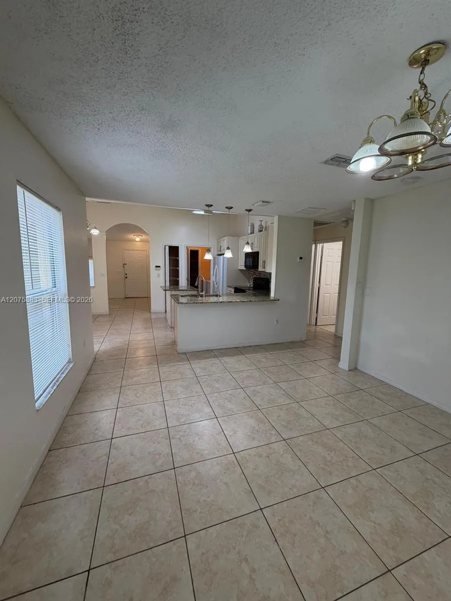 653 Bluebill Ct Poinciana, FL 34759