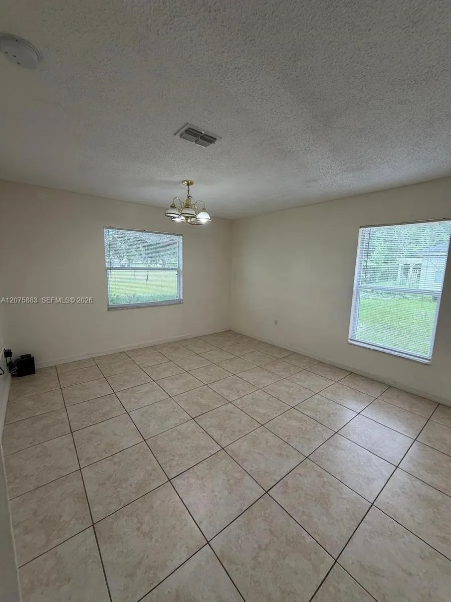 653 Bluebill Ct Poinciana, FL 34759