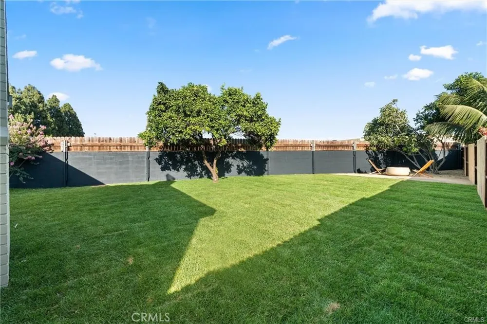 2101 Hathaway Santa Ana, CA 92705