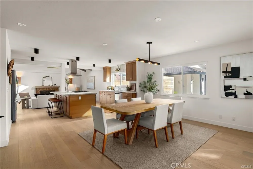 2101 Hathaway Santa Ana, CA 92705