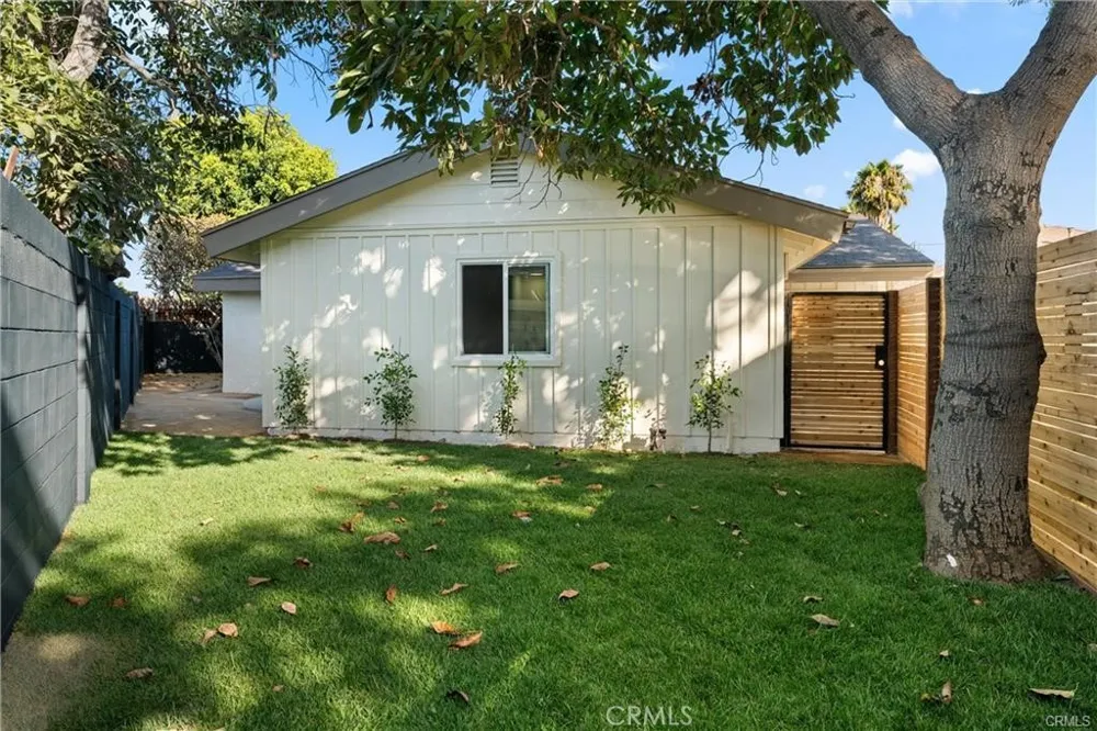2101 Hathaway Santa Ana, CA 92705