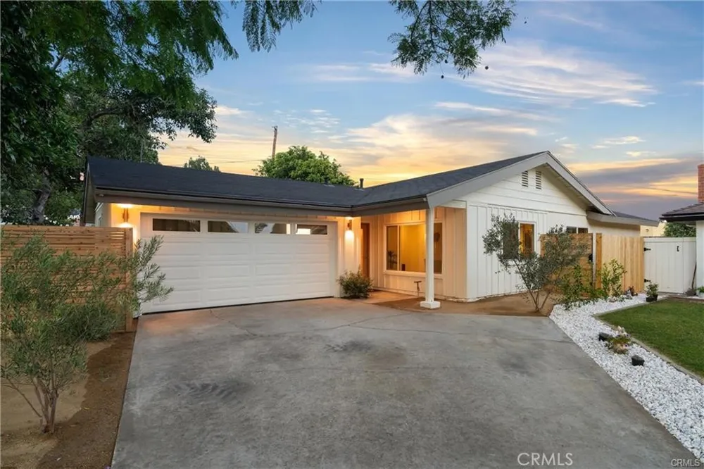2101 Hathaway Santa Ana, CA 92705
