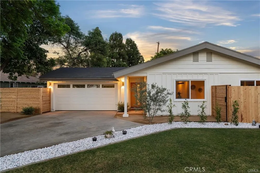 2101 Hathaway Santa Ana, CA 92705