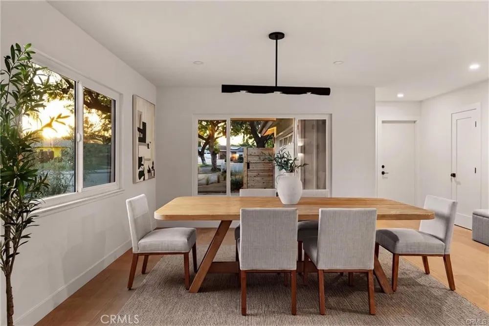 2101 Hathaway Santa Ana, CA 92705
