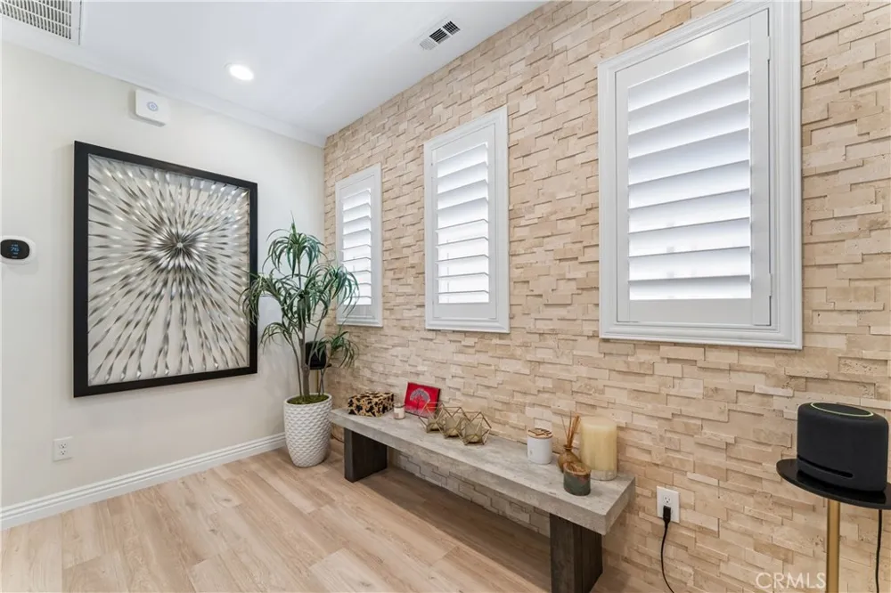 21713 Bene Saugus, CA 91350