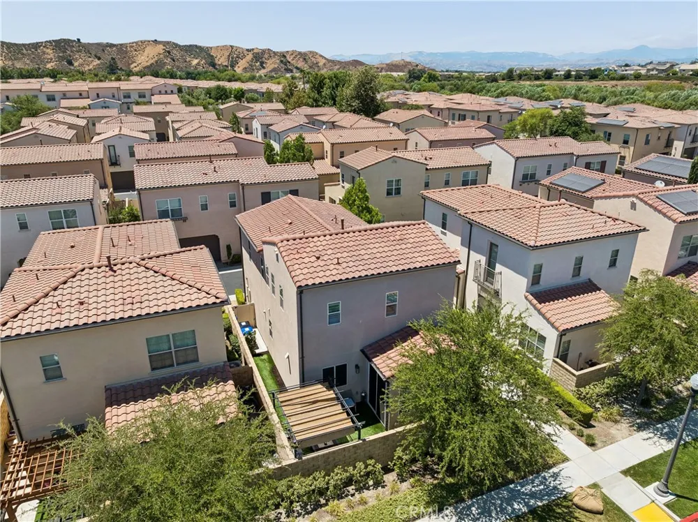 21713 Bene Saugus, CA 91350