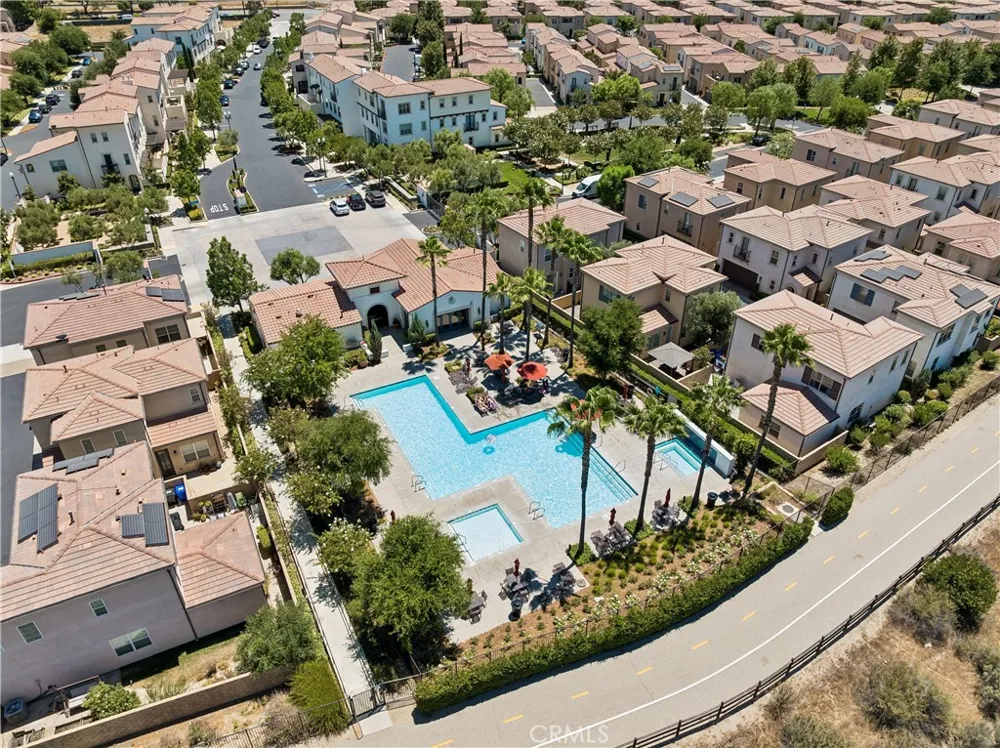 21713 Bene Saugus, CA 91350