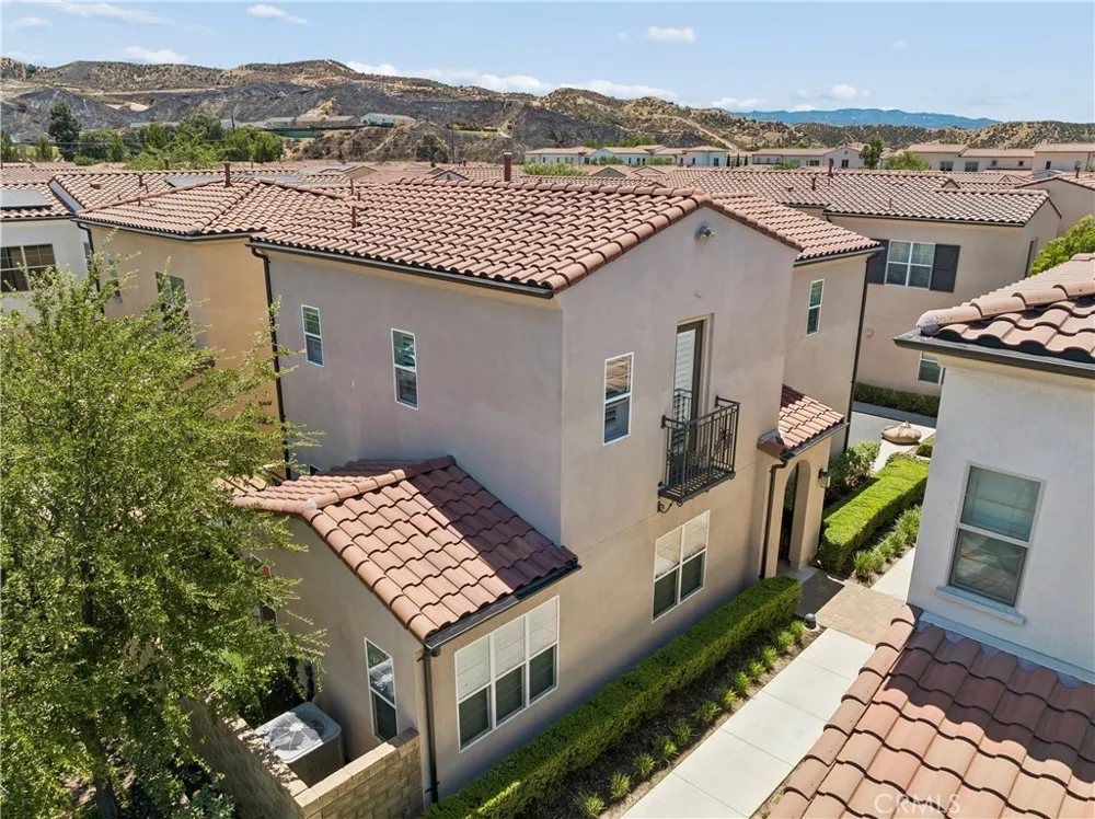 21713 Bene Saugus, CA 91350