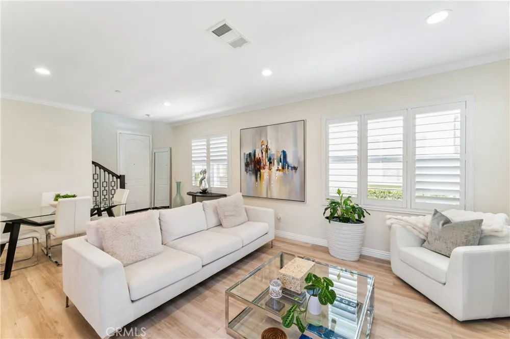 21713 Bene Saugus, CA 91350