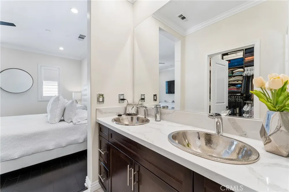21713 Bene Saugus, CA 91350