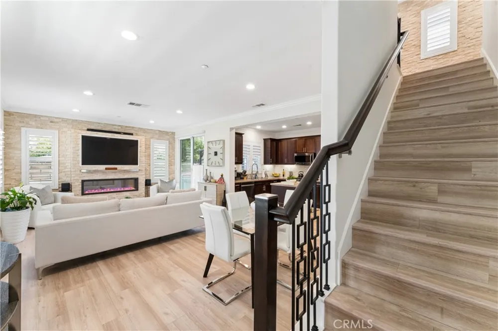 21713 Bene Saugus, CA 91350