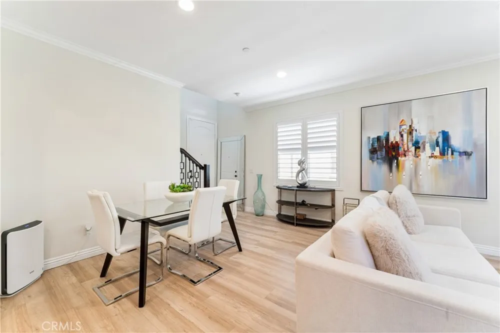 21713 Bene Saugus, CA 91350