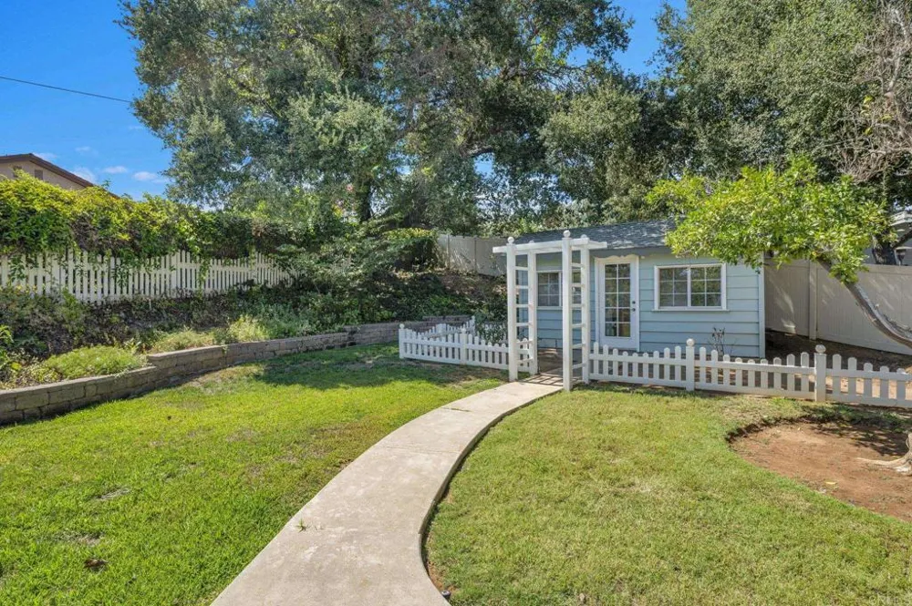 1752 Grove Road El Cajon, CA 92020