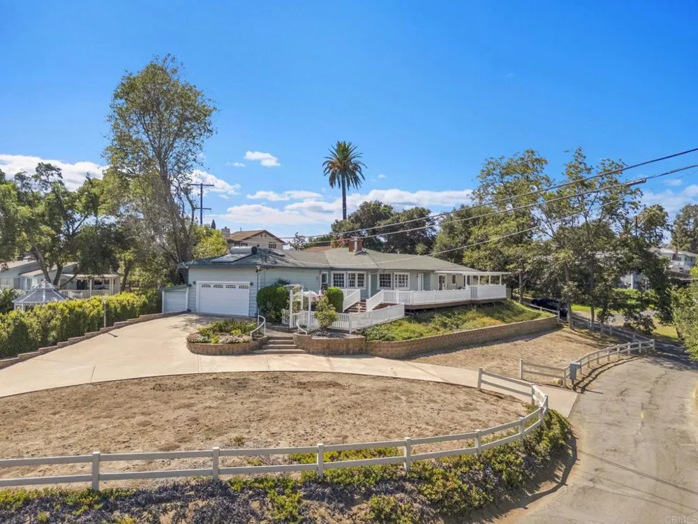 1752 Grove Road El Cajon, CA 92020