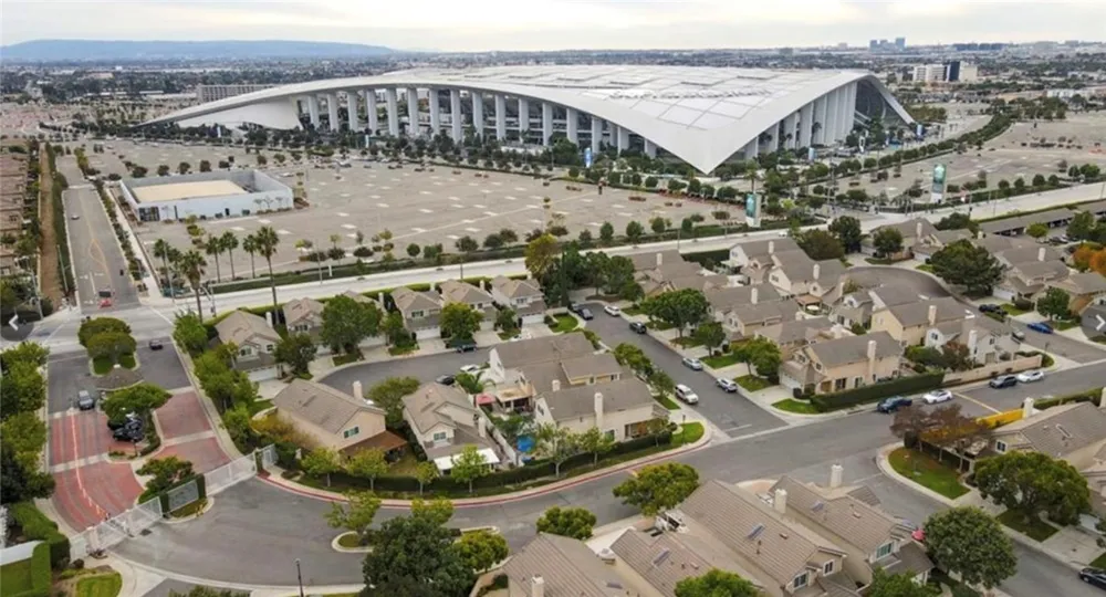 3600 Summerset Inglewood, CA 90305