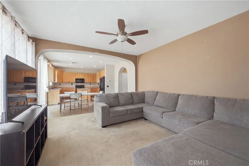 14603 Fair Oak Lake Elsinore, CA 92530