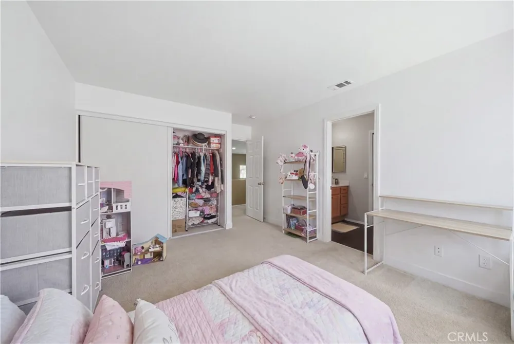 14603 Fair Oak Lake Elsinore, CA 92530