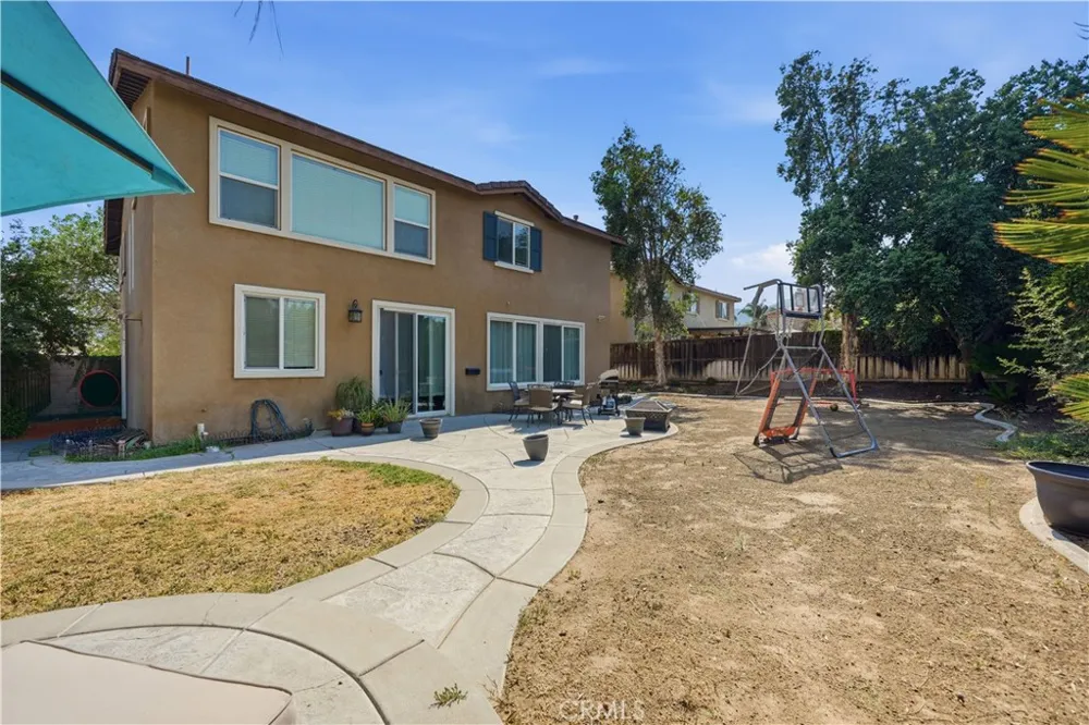 14603 Fair Oak Lake Elsinore, CA 92530