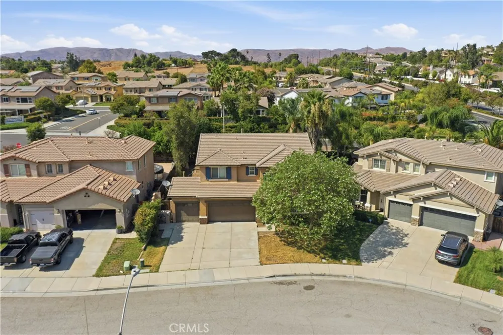 14603 Fair Oak Lake Elsinore, CA 92530