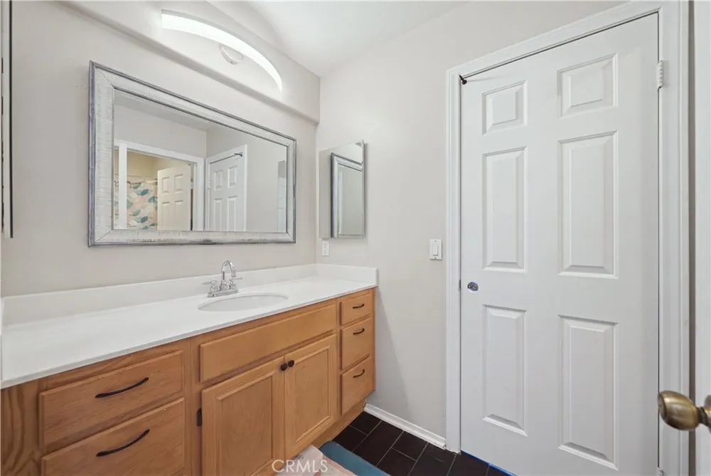 14603 Fair Oak Lake Elsinore, CA 92530