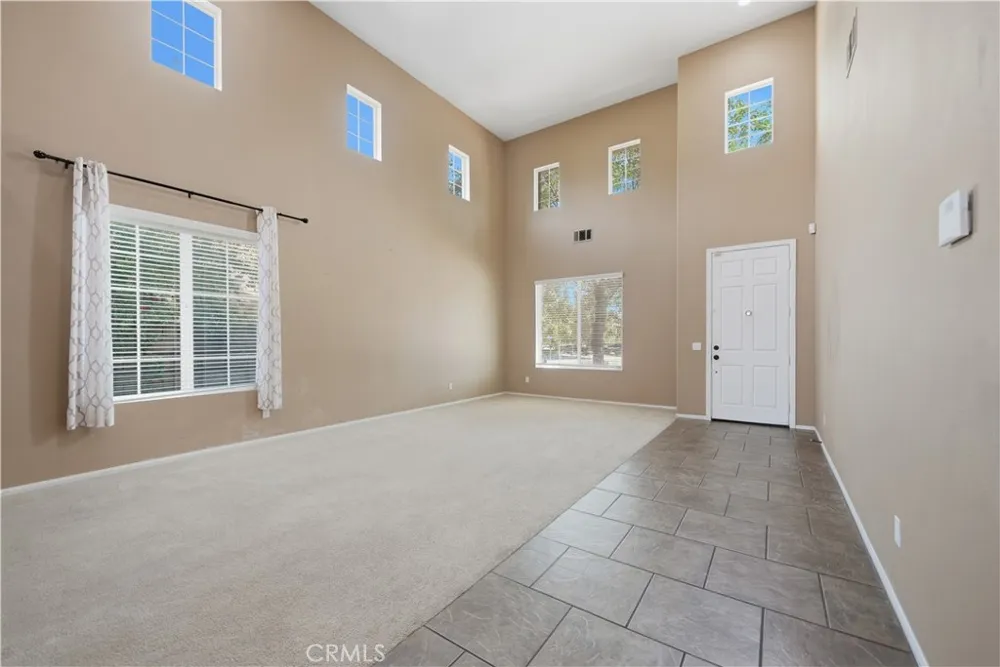 14603 Fair Oak Lake Elsinore, CA 92530