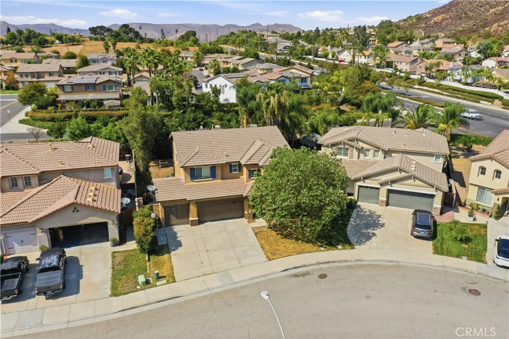 14603 Fair Oak Lake Elsinore, CA 92530