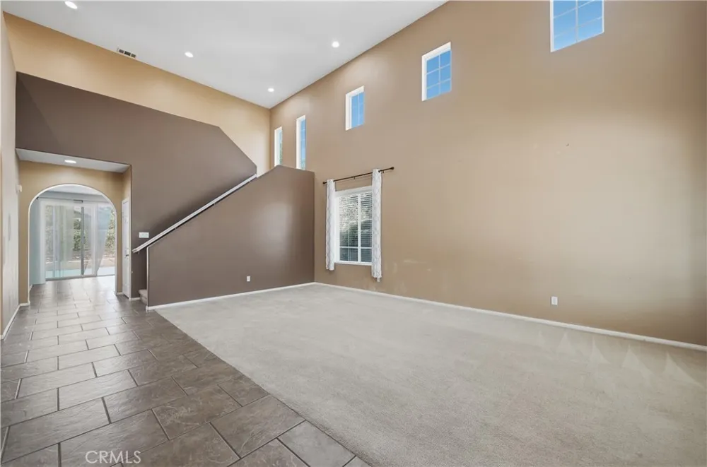 14603 Fair Oak Lake Elsinore, CA 92530
