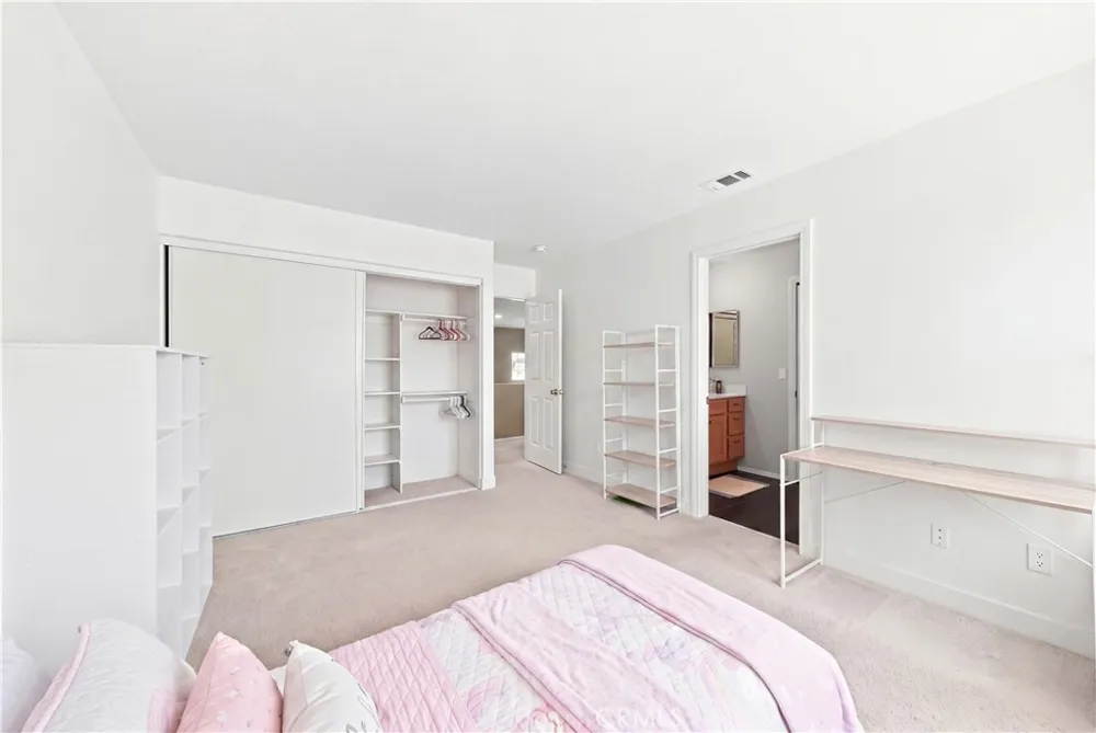 14603 Fair Oak Lake Elsinore, CA 92530