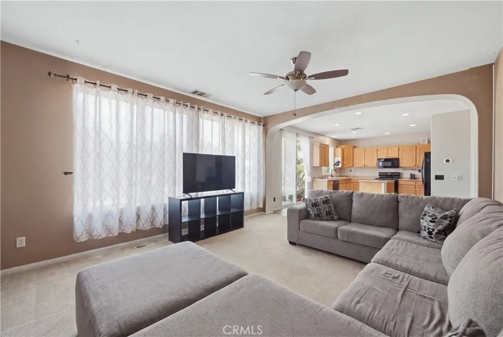 14603 Fair Oak Lake Elsinore, CA 92530