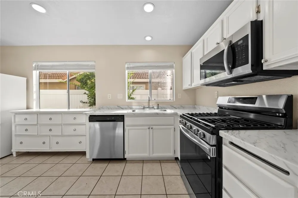33025 Tulley Ranch Temecula, CA 92592