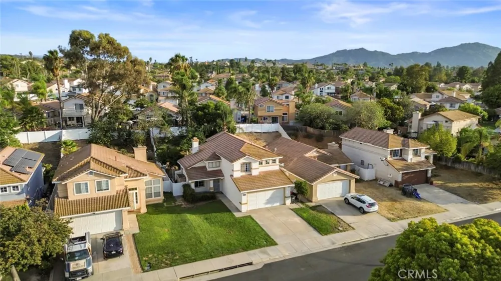 33025 Tulley Ranch Temecula, CA 92592