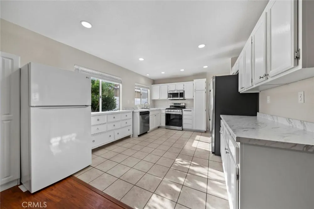 33025 Tulley Ranch Temecula, CA 92592
