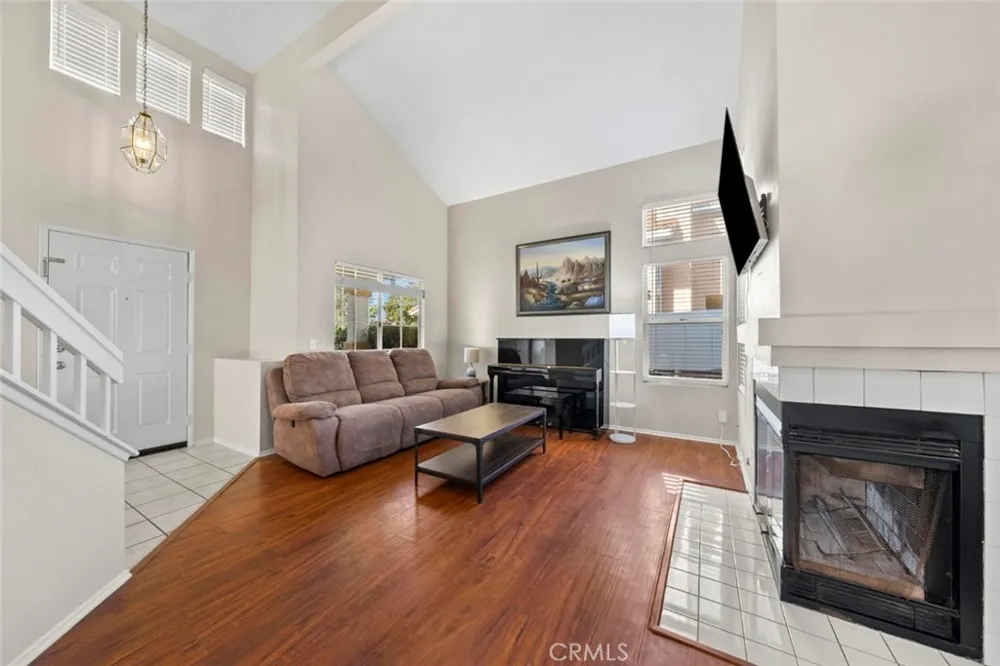 33025 Tulley Ranch Temecula, CA 92592