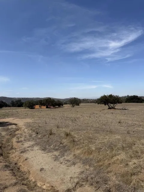 Harris Ranch Rd