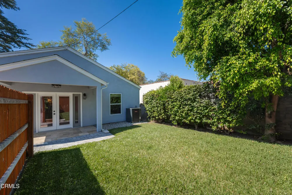 2065 Casa Grande Pasadena, CA 91104