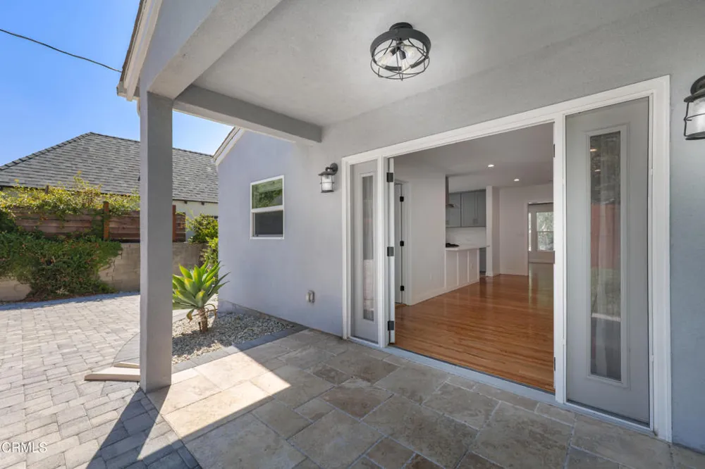 2065 Casa Grande Pasadena, CA 91104