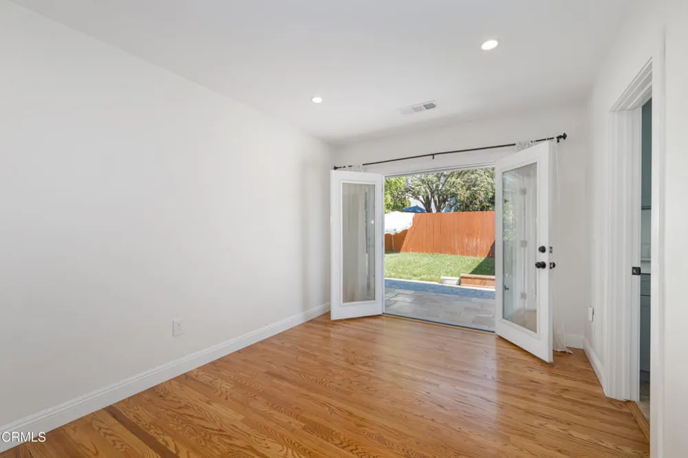 2065 Casa Grande Pasadena, CA 91104
