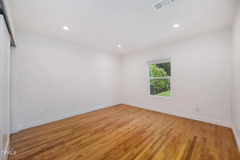 2065 Casa Grande Pasadena, CA 91104