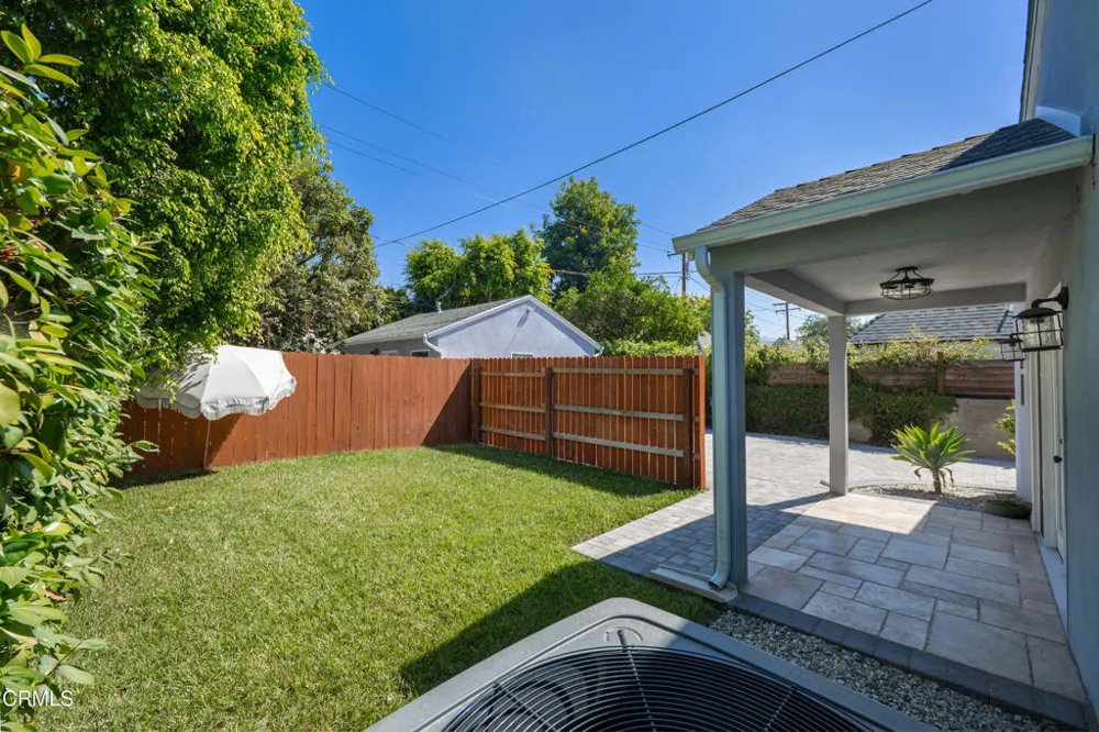 2065 Casa Grande Pasadena, CA 91104