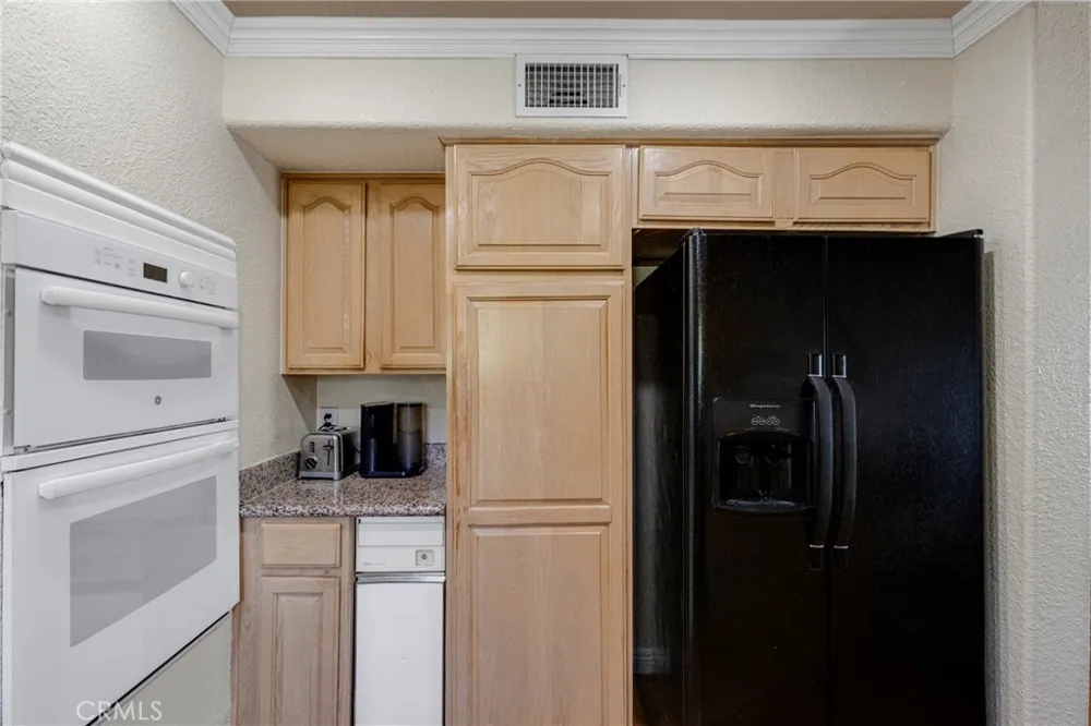 21492 Arapahoe Trail Chatsworth, CA 91311